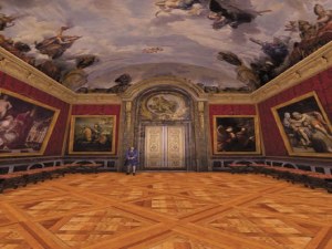 Кадры и скриншоты Versailles 1685